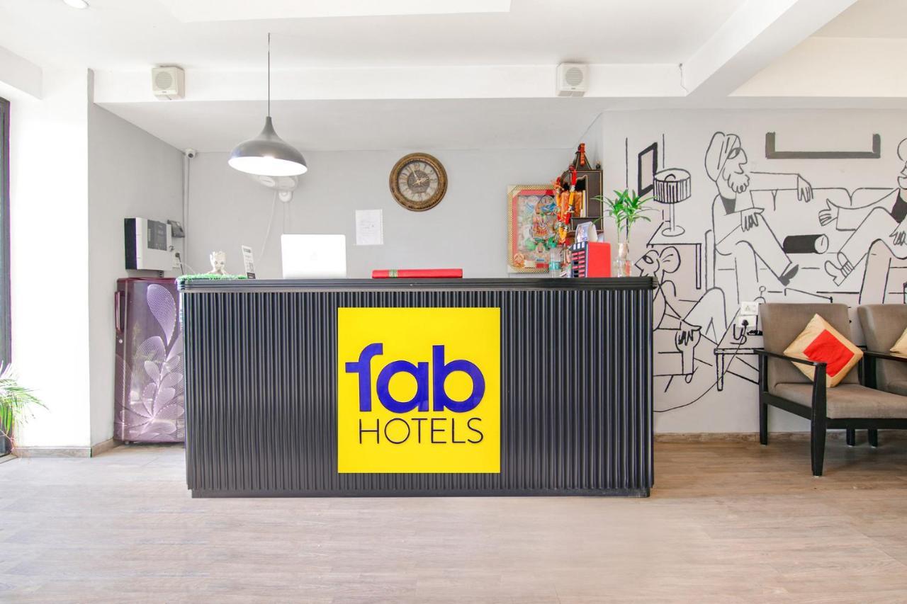 Fabhotel Infinity Stays Gurgaon Exteriör bild